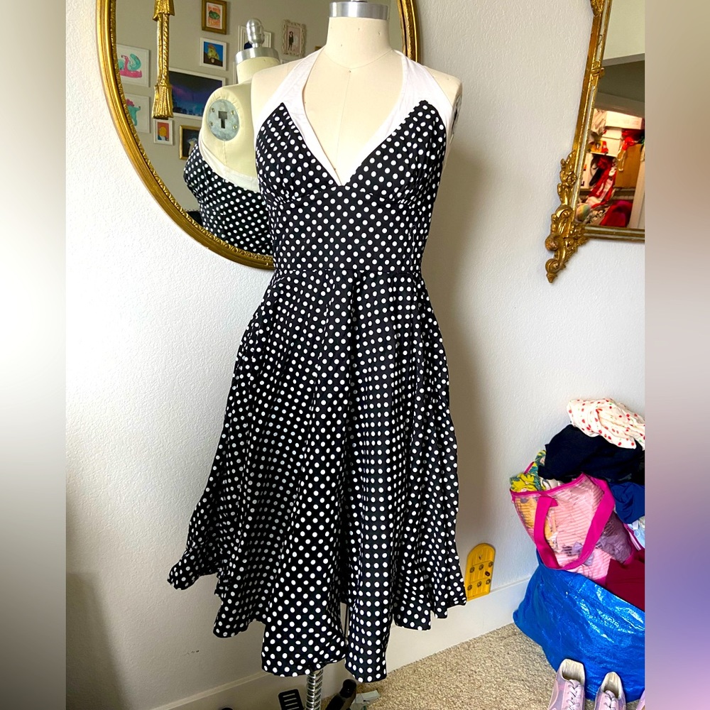 Pinup couture pockadot dress